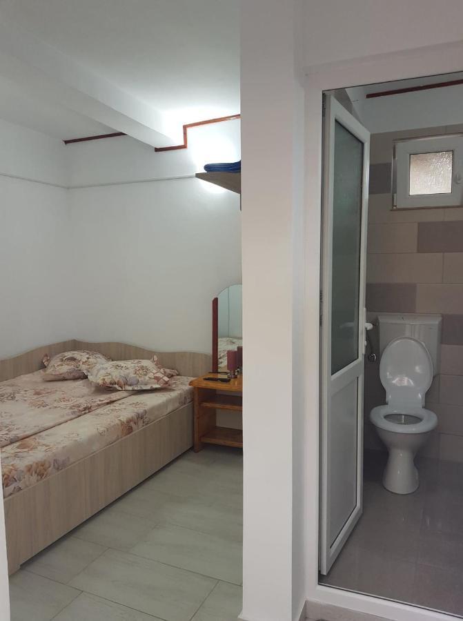 Casa Simona 호텔 Două Mai 외부 사진