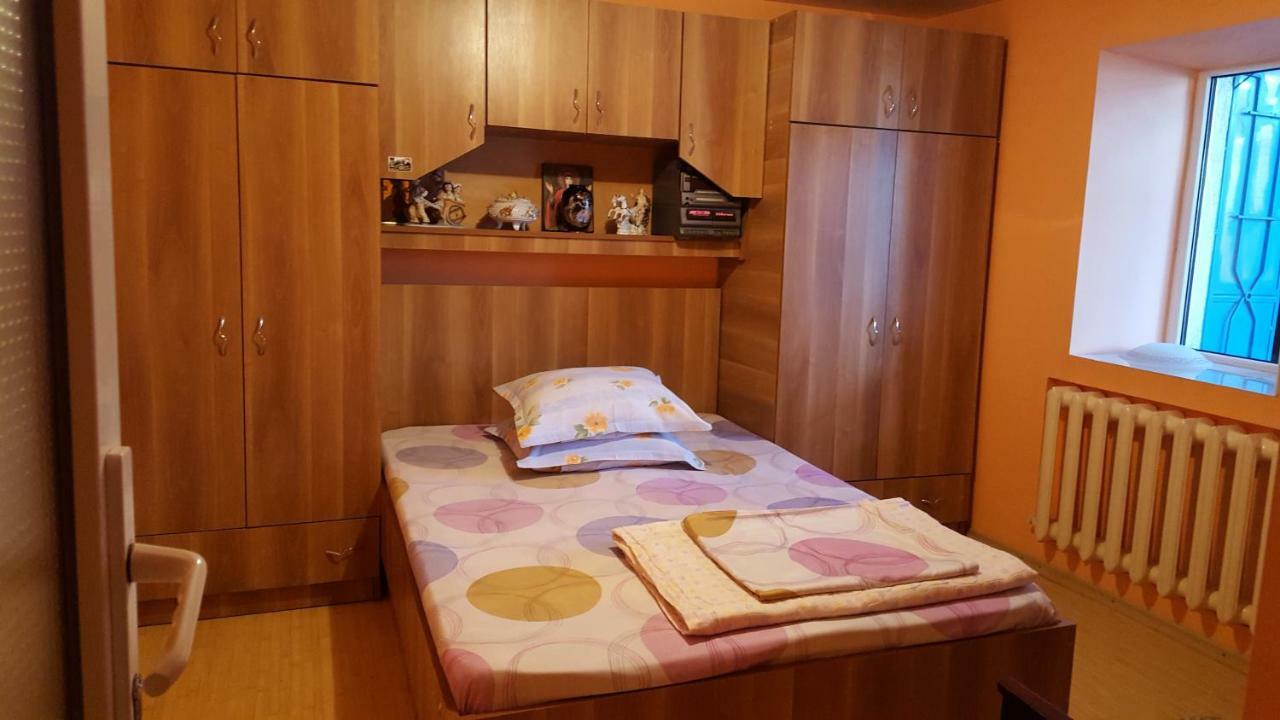 Casa Simona 호텔 Două Mai 외부 사진